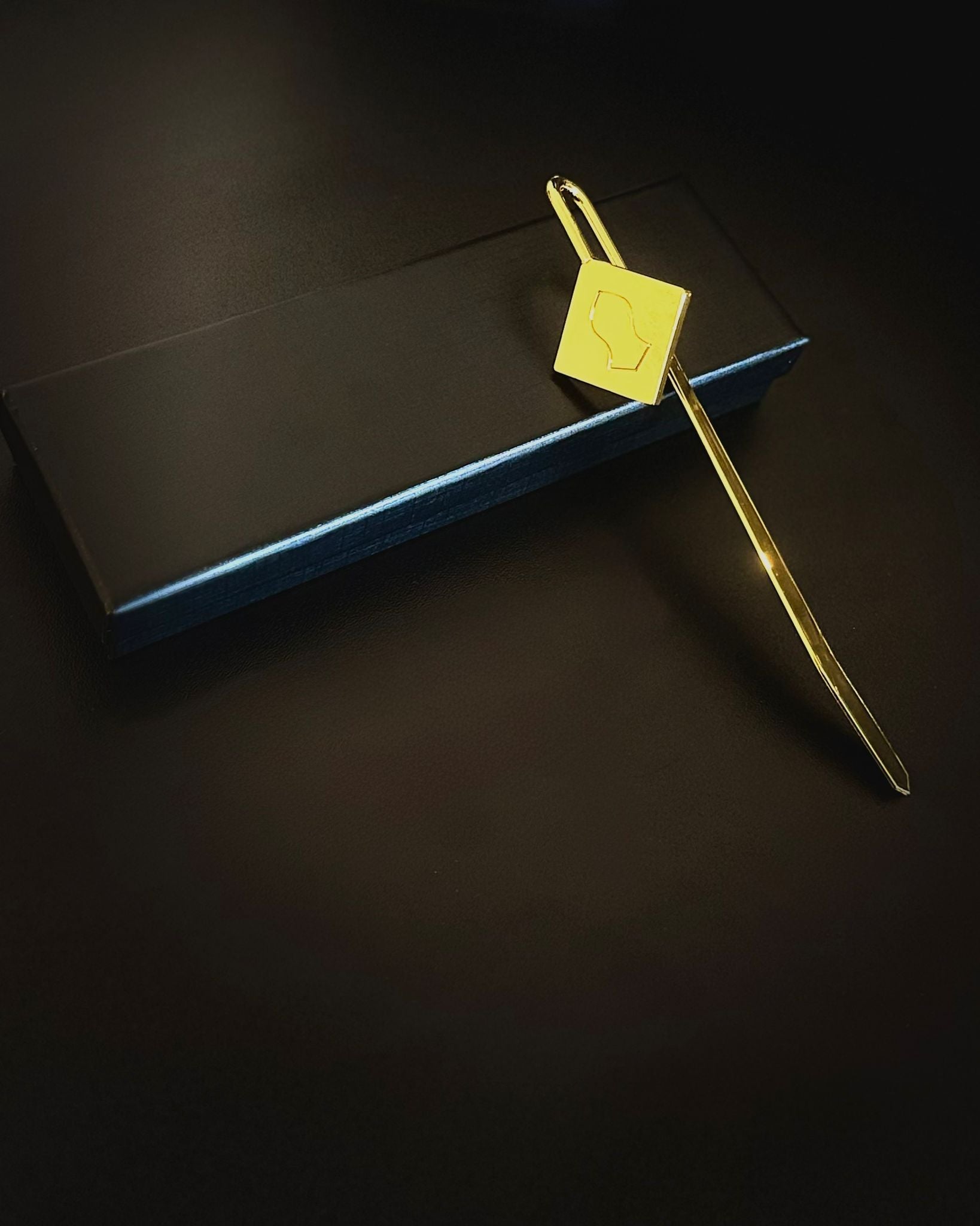 Golden Na’layn Bookmark – Ottoman Collection